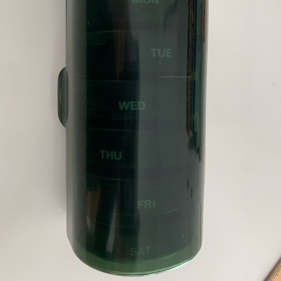 NWOT Daily Pill Organizer - Picture 2 of 7